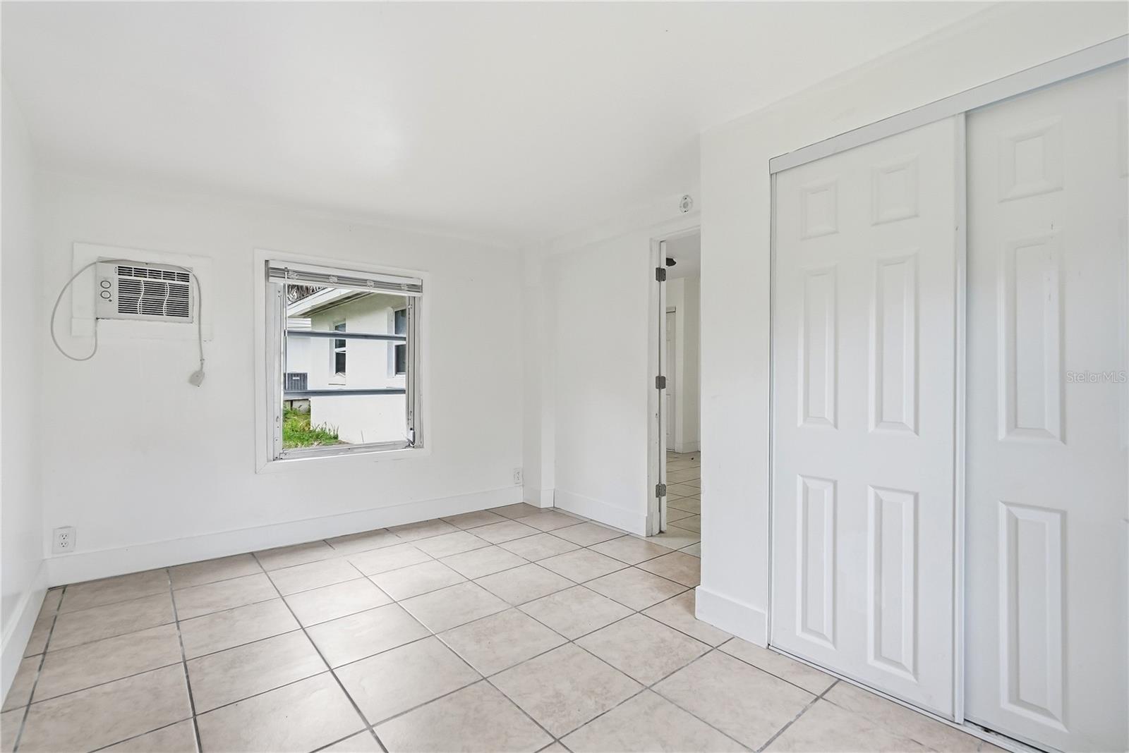 6639 SANDRA DR