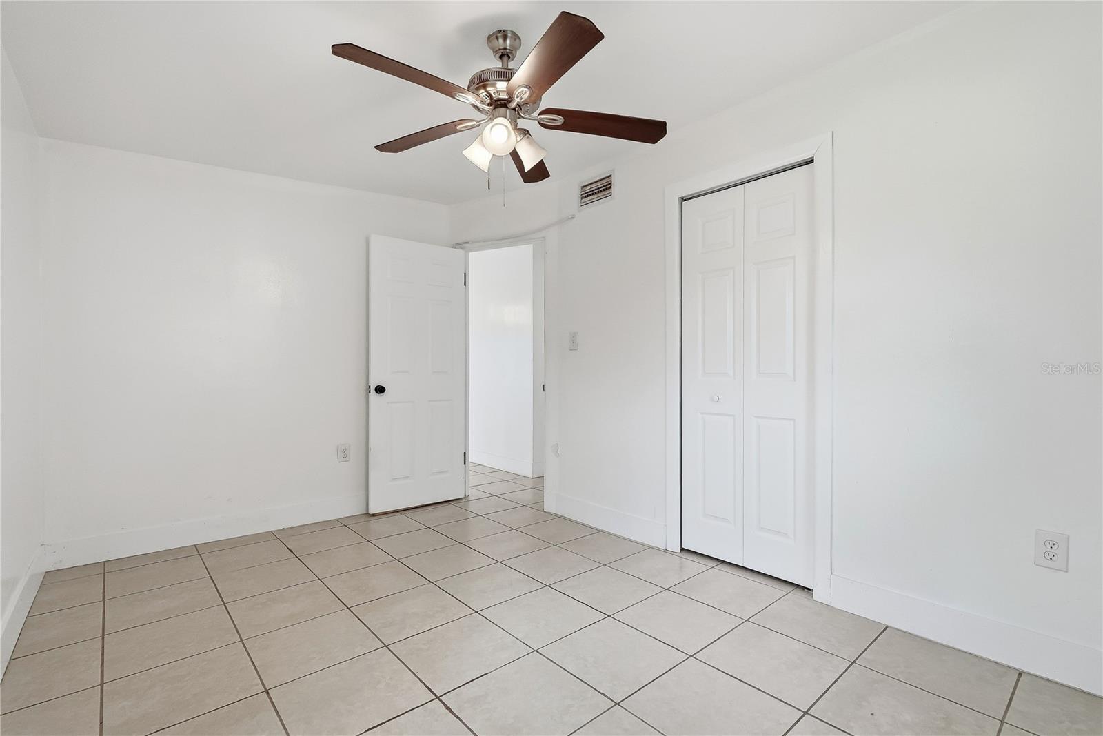 6639 SANDRA DR