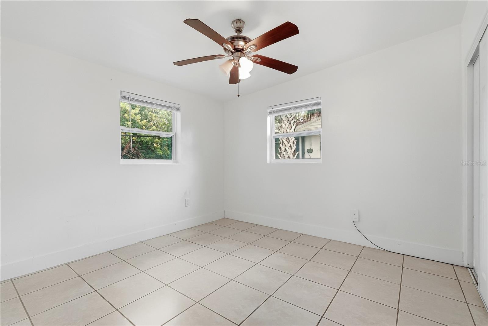 6639 SANDRA DR