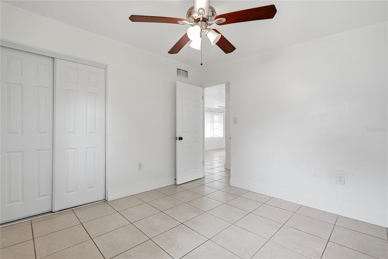 6639 SANDRA DR