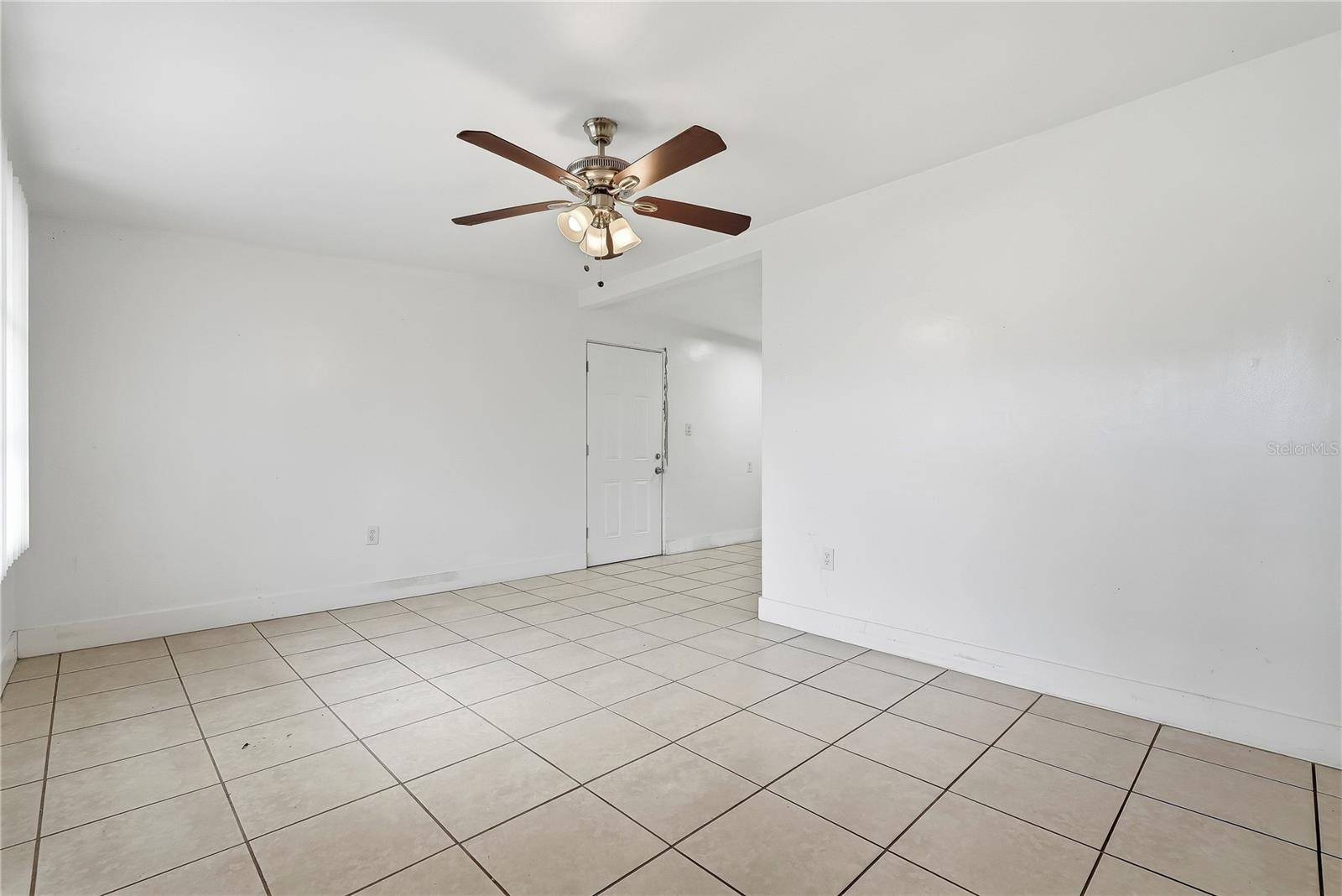6639 SANDRA DR