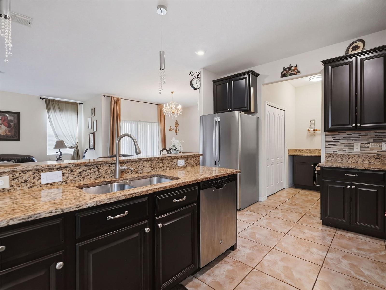 13808 CRATER CIR