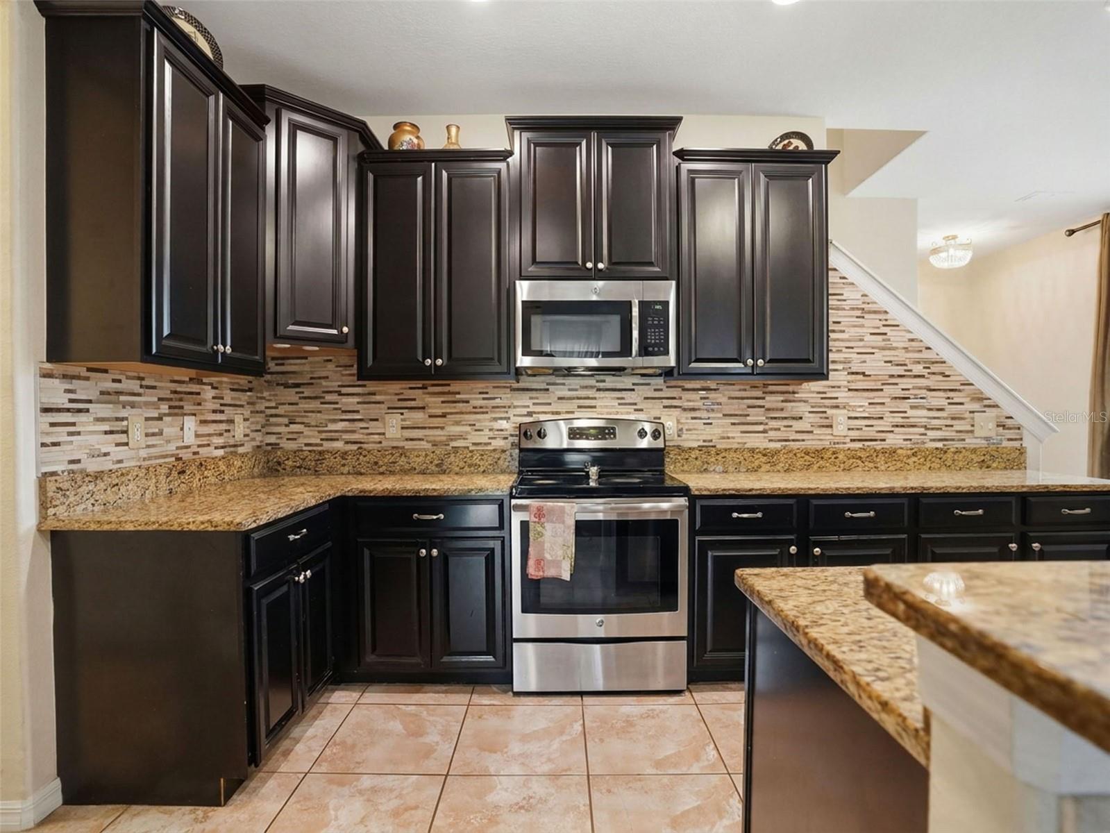 13808 CRATER CIR