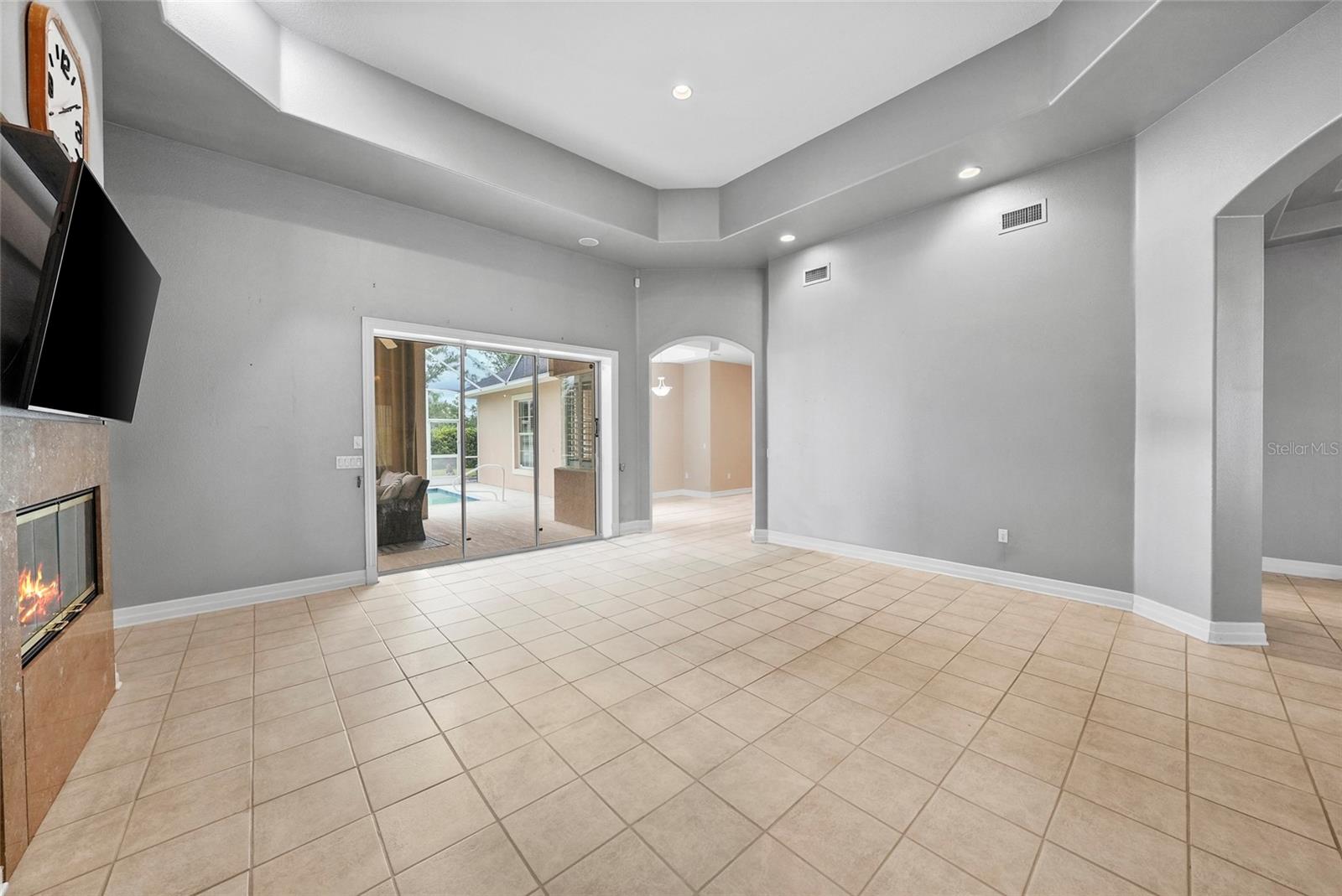 18823 WIMBLEDON CIR
