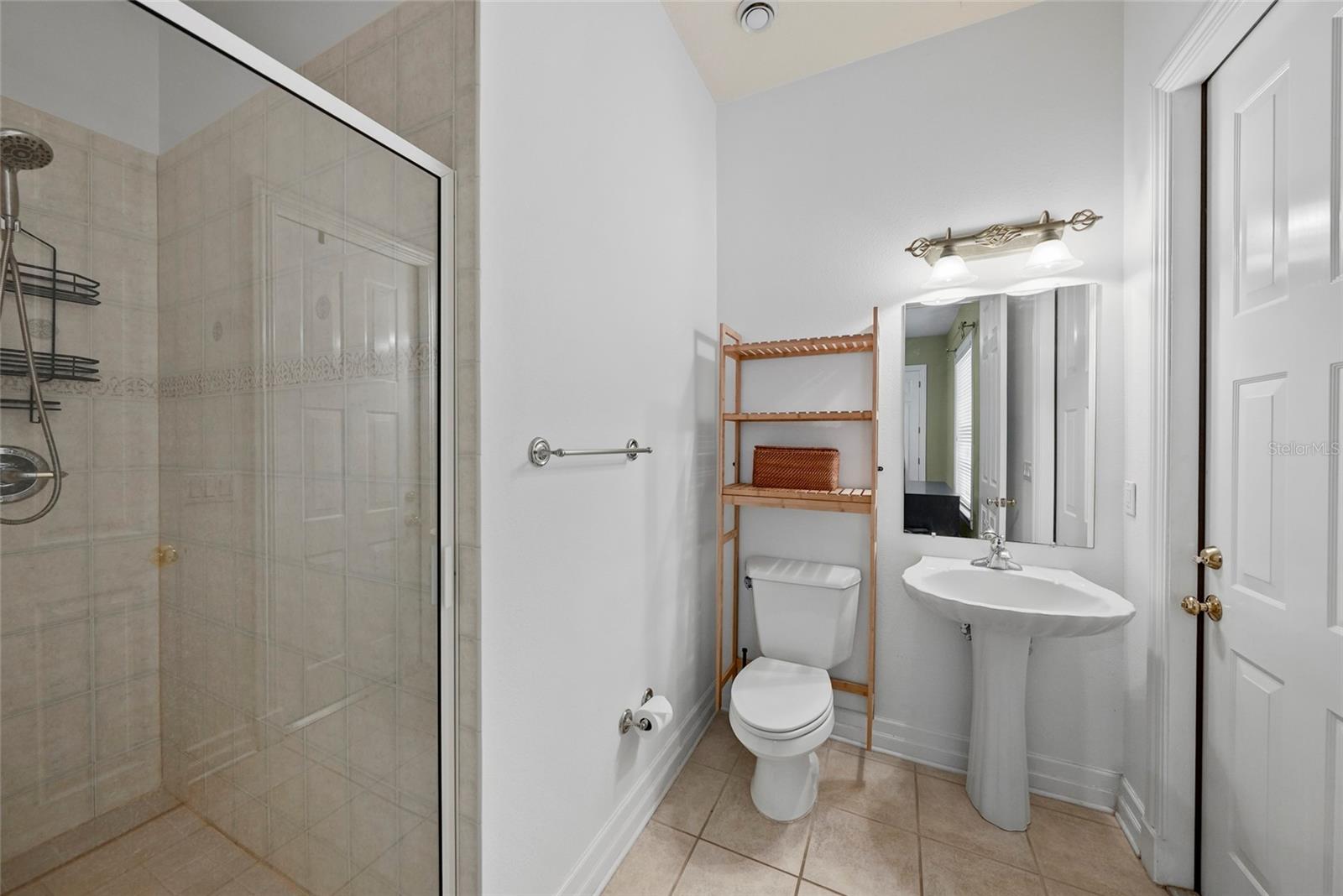 18823 WIMBLEDON CIR