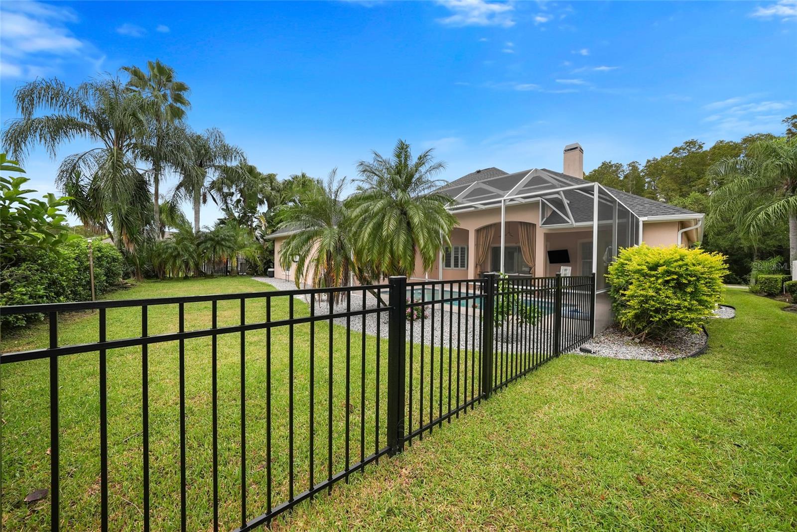 18823 WIMBLEDON CIR