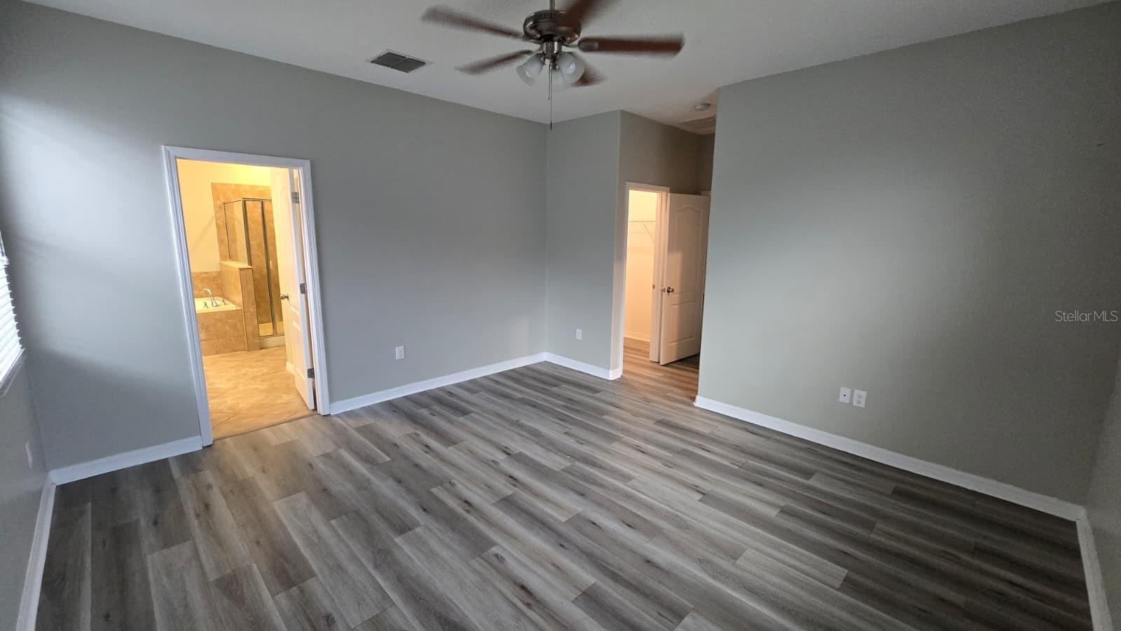 13211 ROYAL PINES AVE