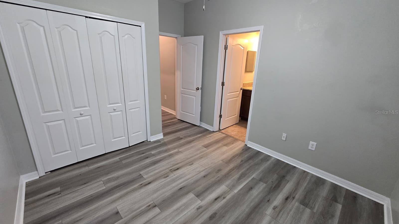 13211 ROYAL PINES AVE