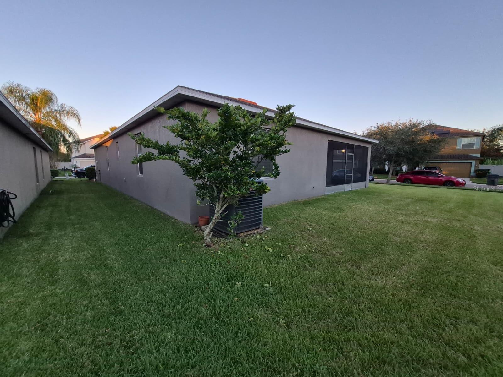 13211 ROYAL PINES AVE