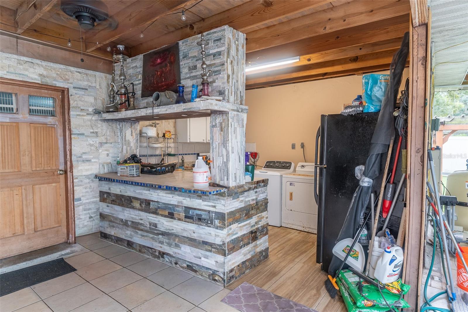 702 COULTER PL