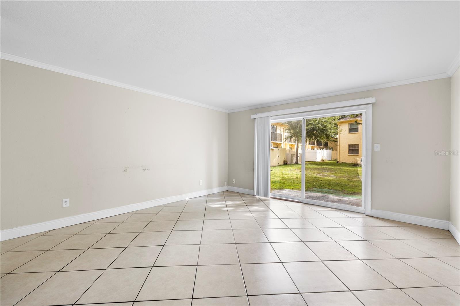 7609 LA MESITA CT