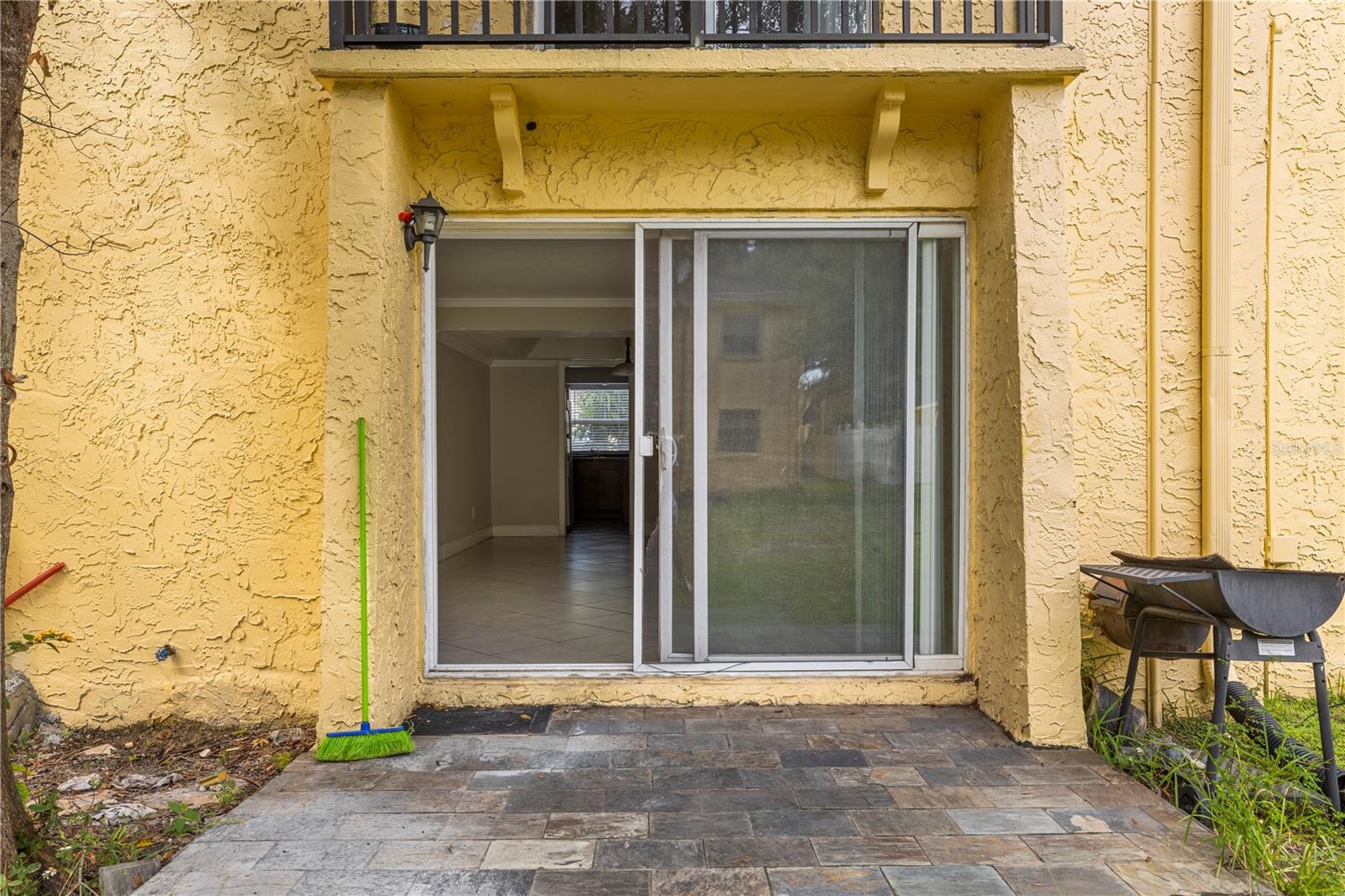 7609 LA MESITA CT