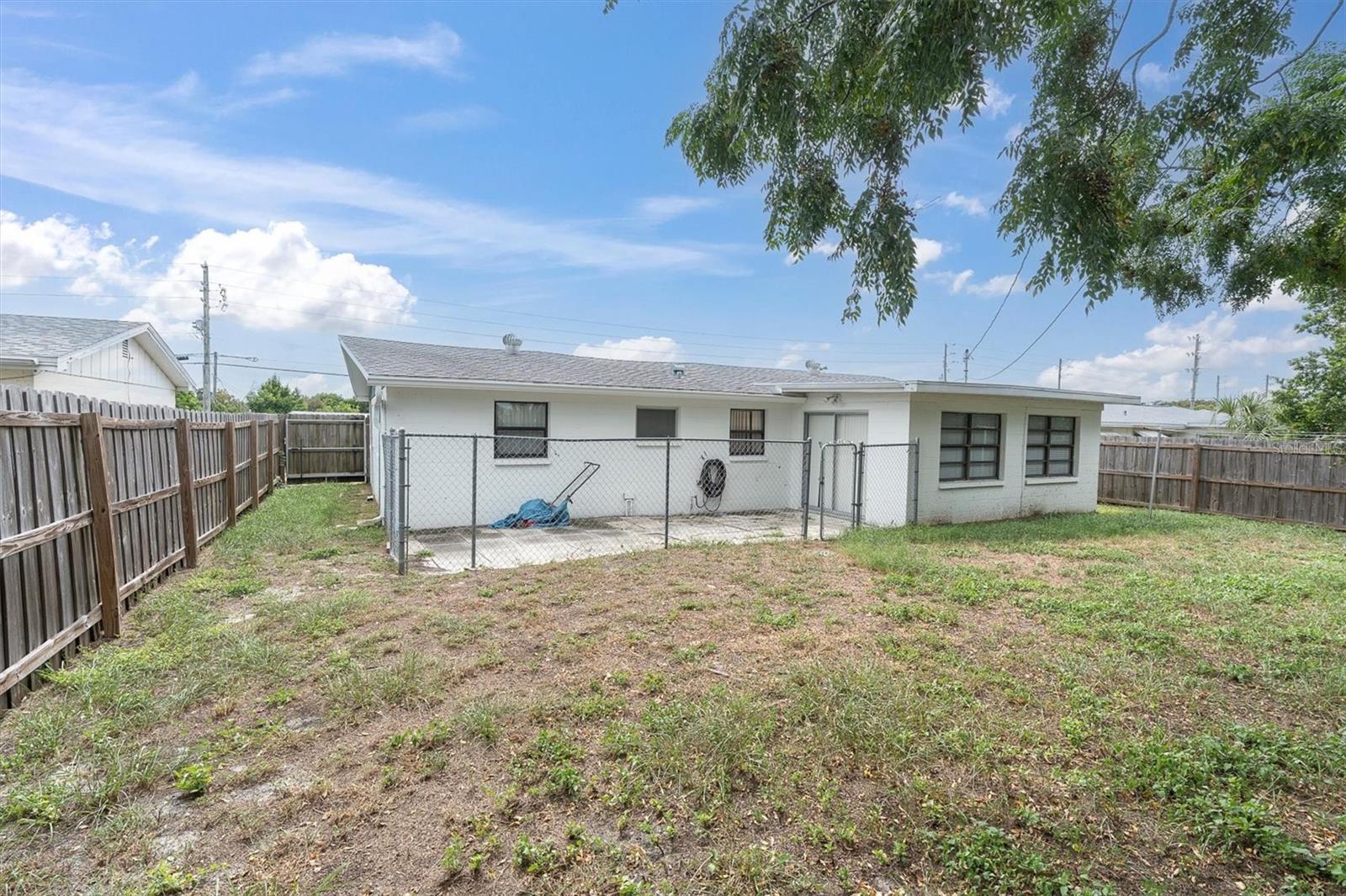 4223 MOOG RD
