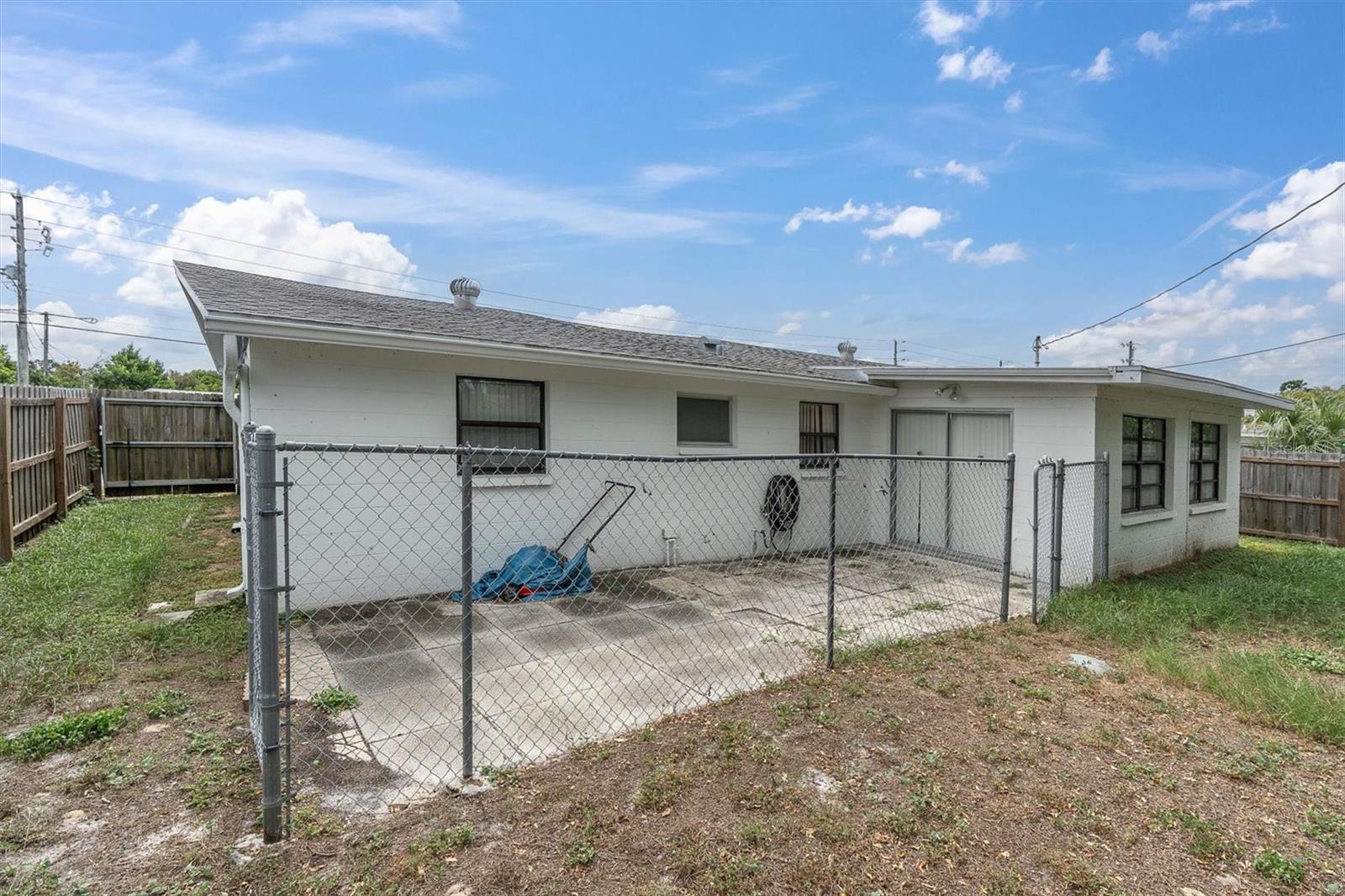 4223 MOOG RD