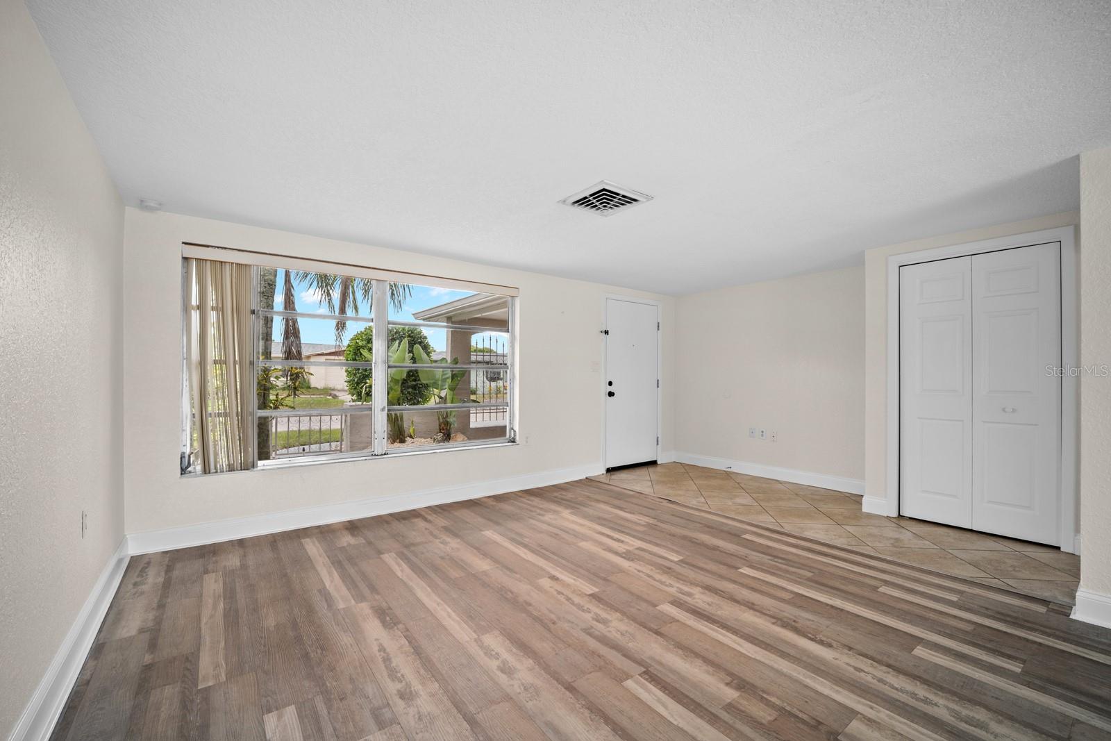 7805 BURNHAM DR