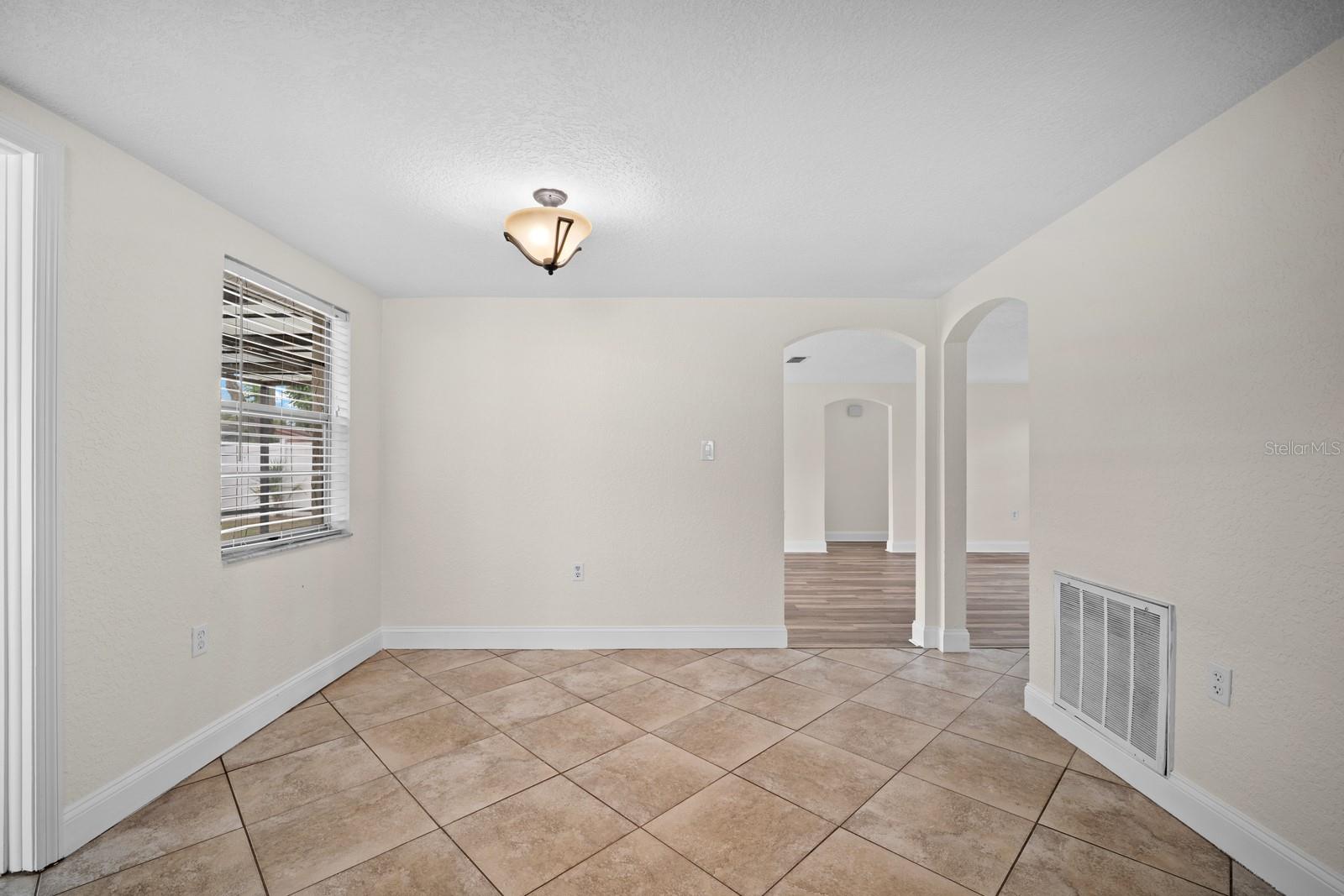 7805 BURNHAM DR