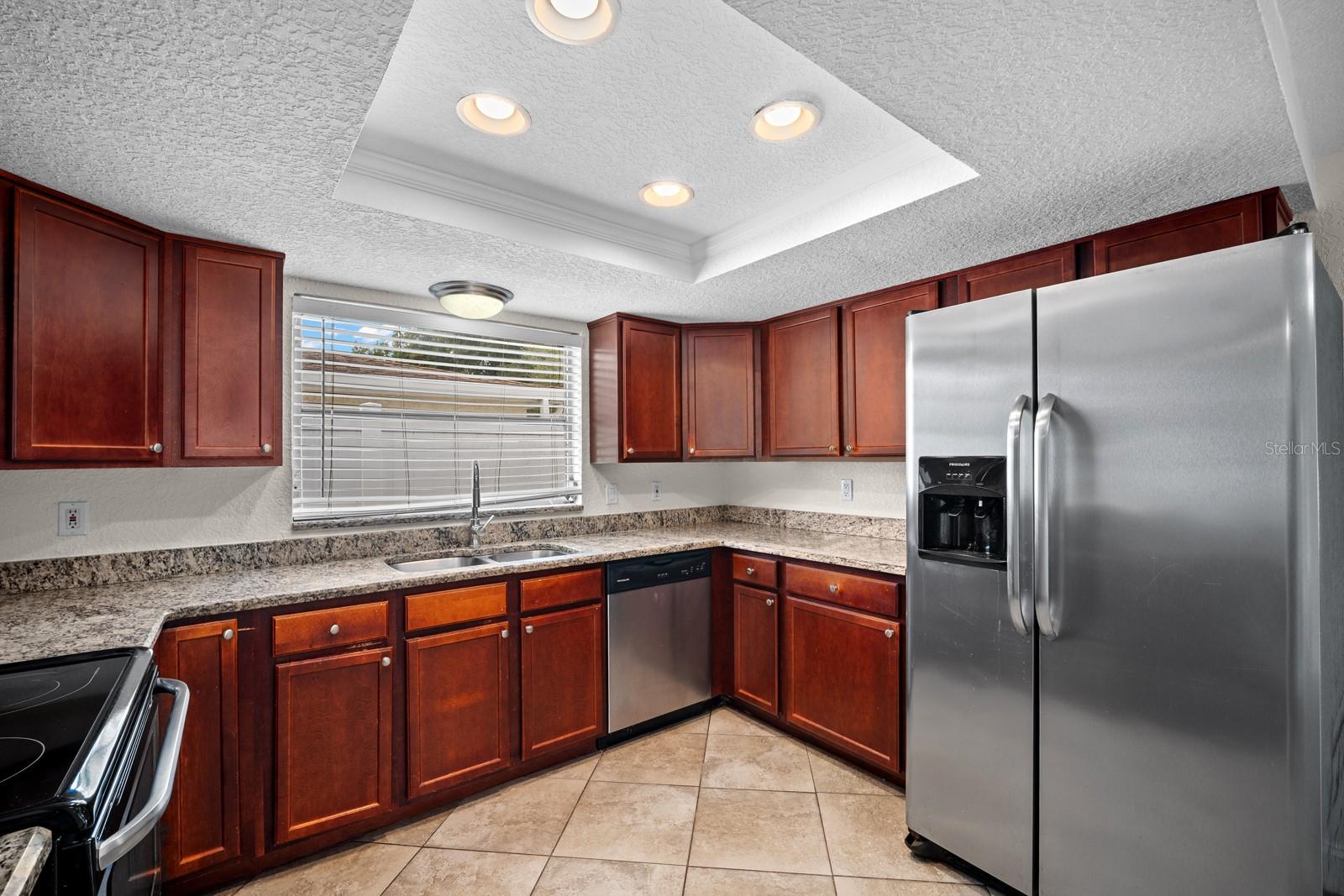 7805 BURNHAM DR