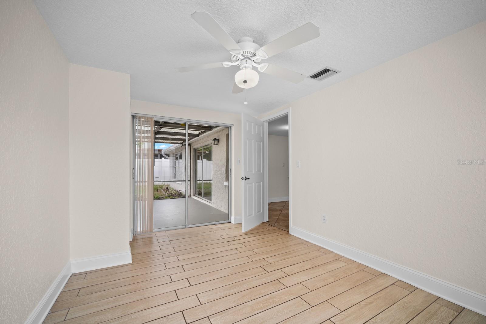 7805 BURNHAM DR