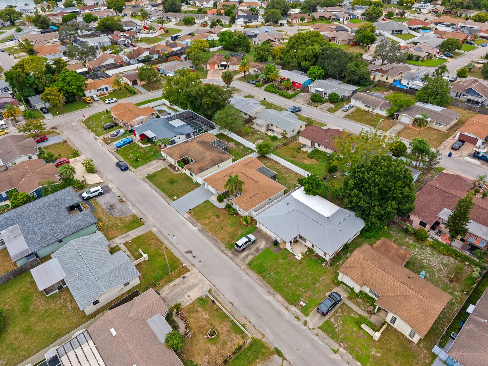 7805 BURNHAM DR