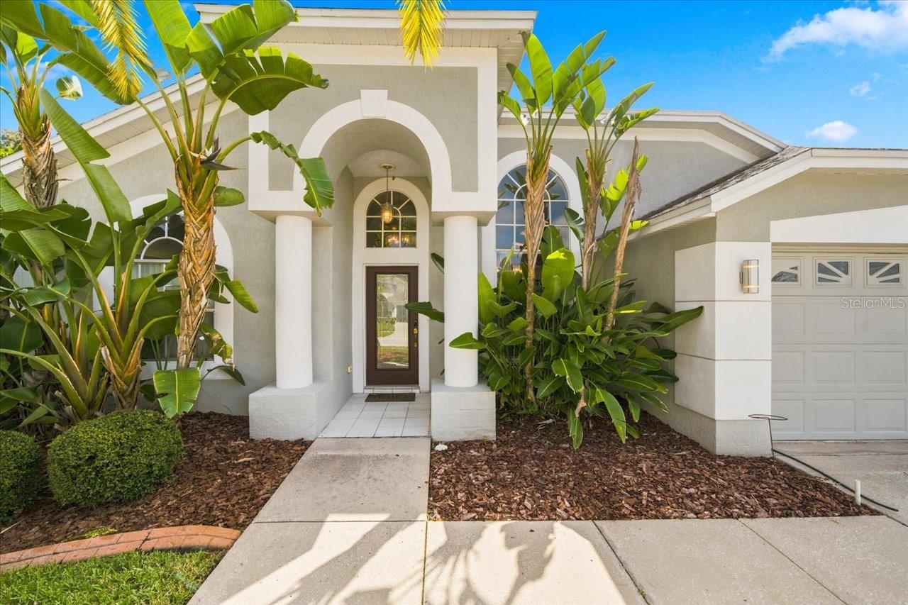 18009 PALM BREEZE DR