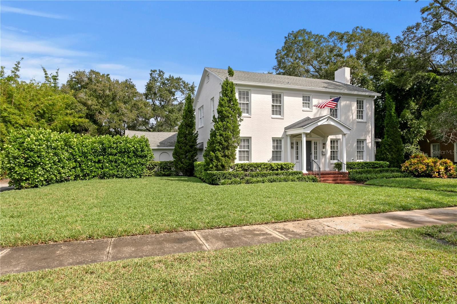 3209 W PARKLAND BLVD