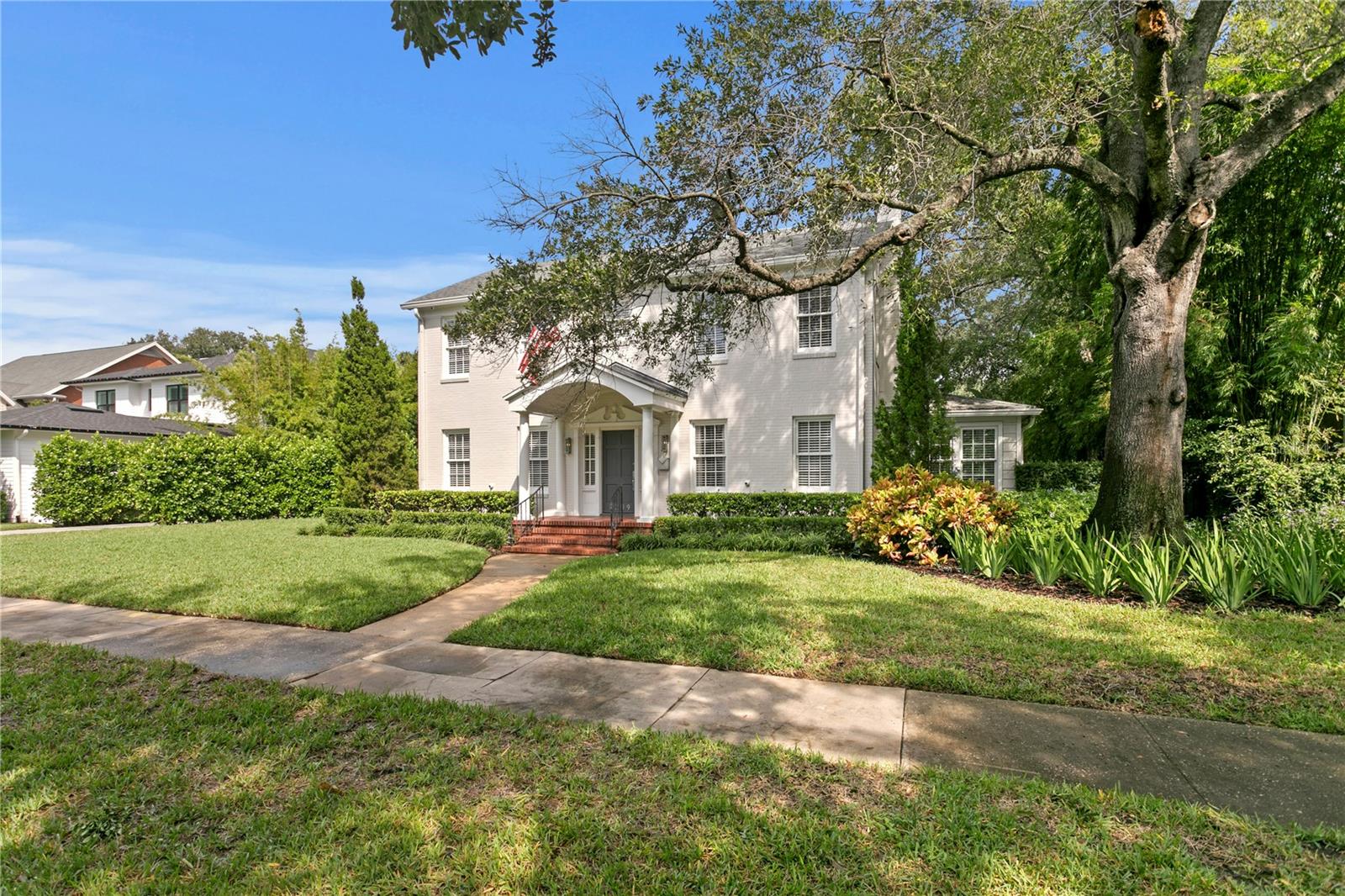 3209 W PARKLAND BLVD