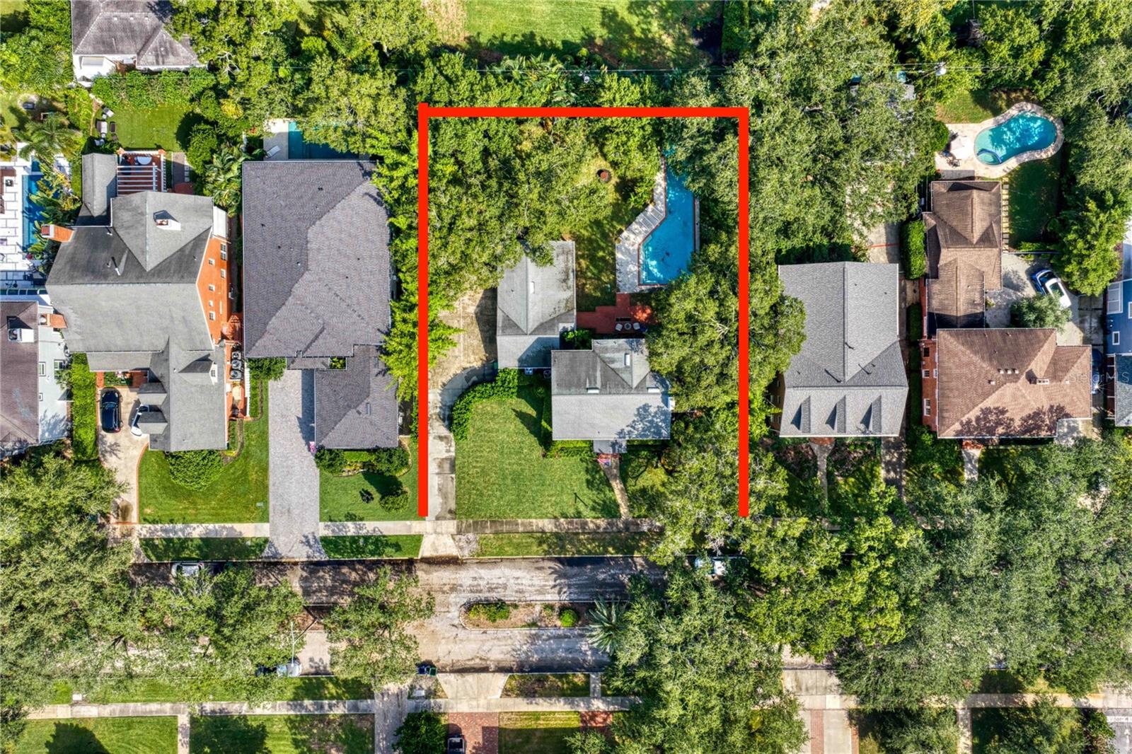 3209 W PARKLAND BLVD