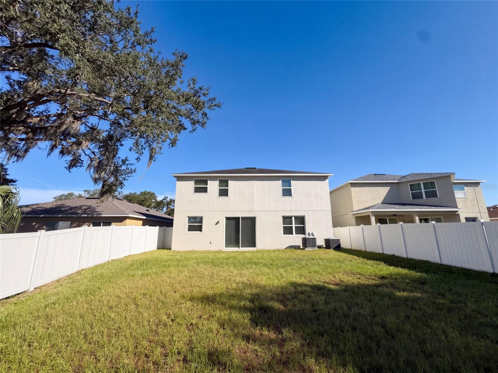 7607 TANGLE RUSH DR