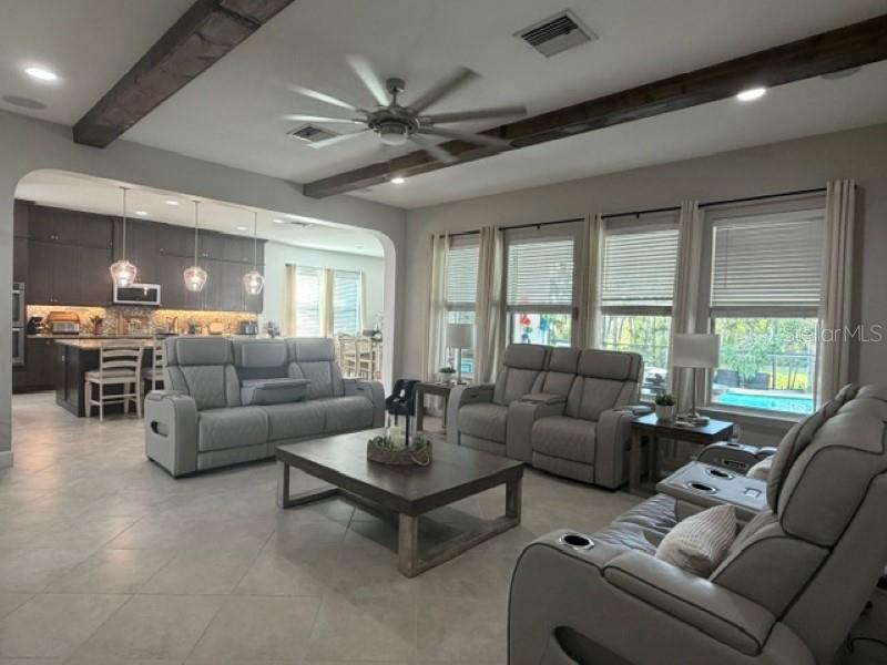 1907 HIDDEN SPRINGS DR
