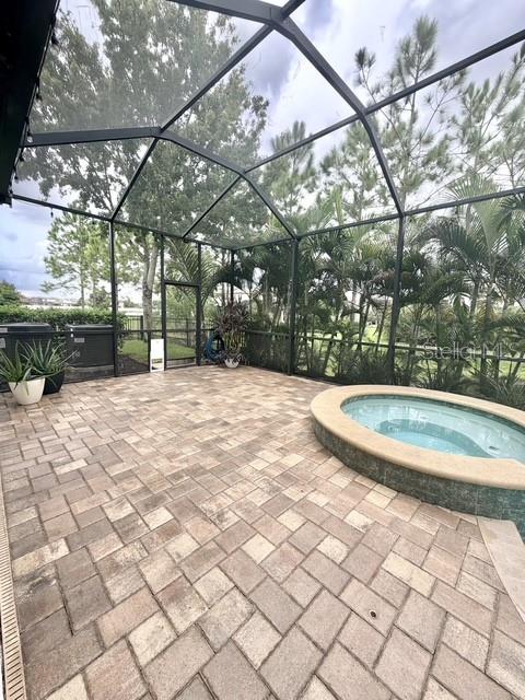 1907 HIDDEN SPRINGS DR