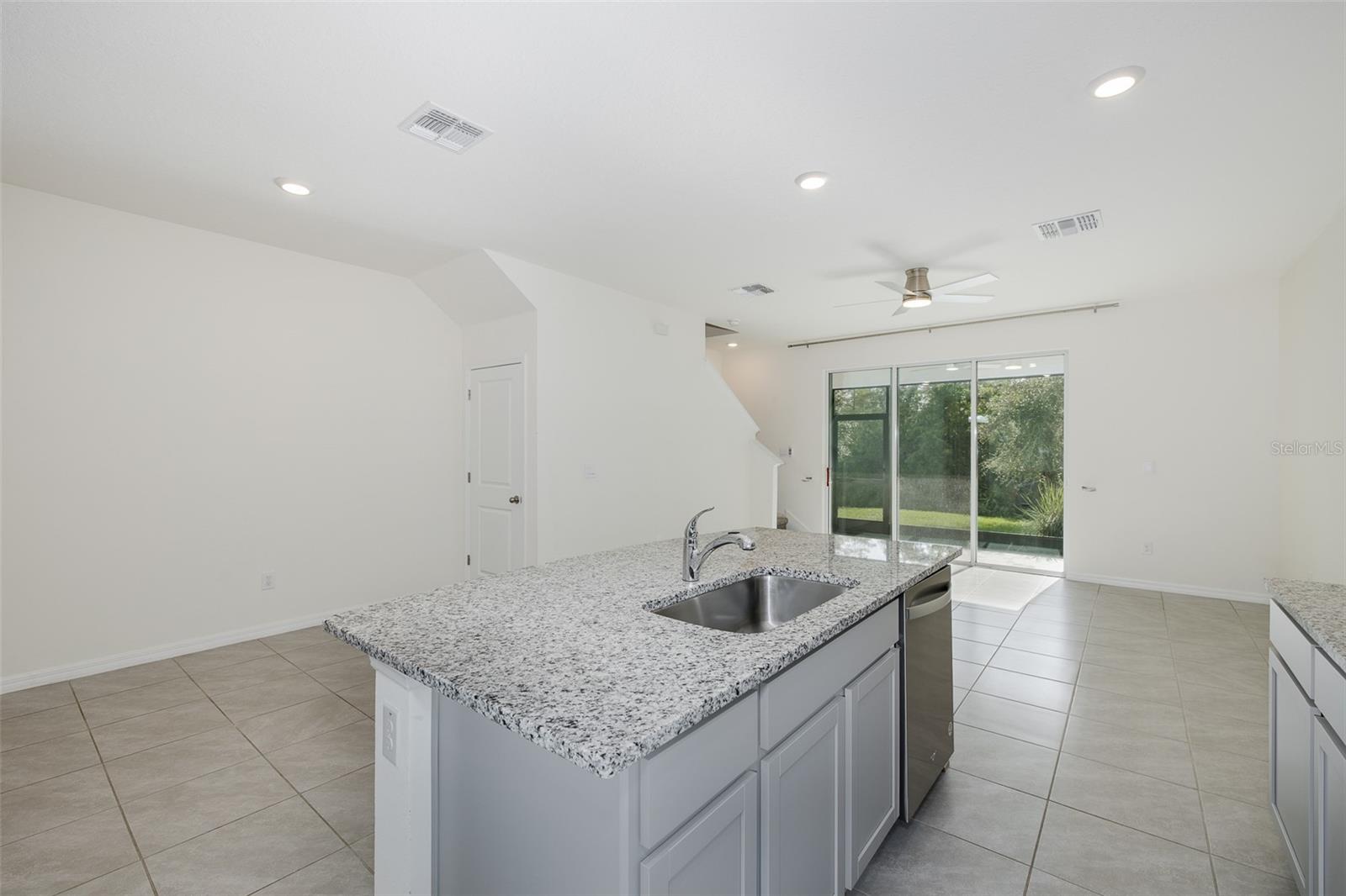 11166 CRESCENT DEER DR