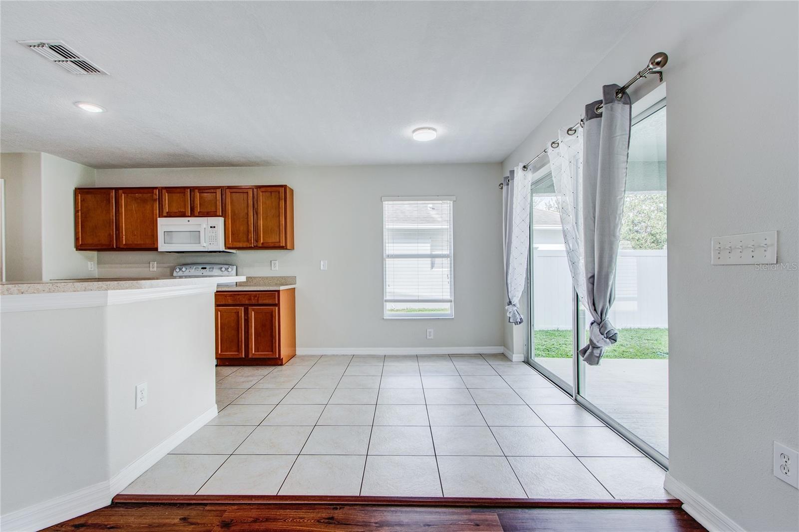3323 WHITLEY BAY CT