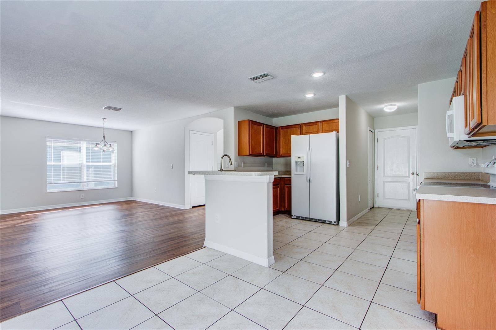 3323 WHITLEY BAY CT