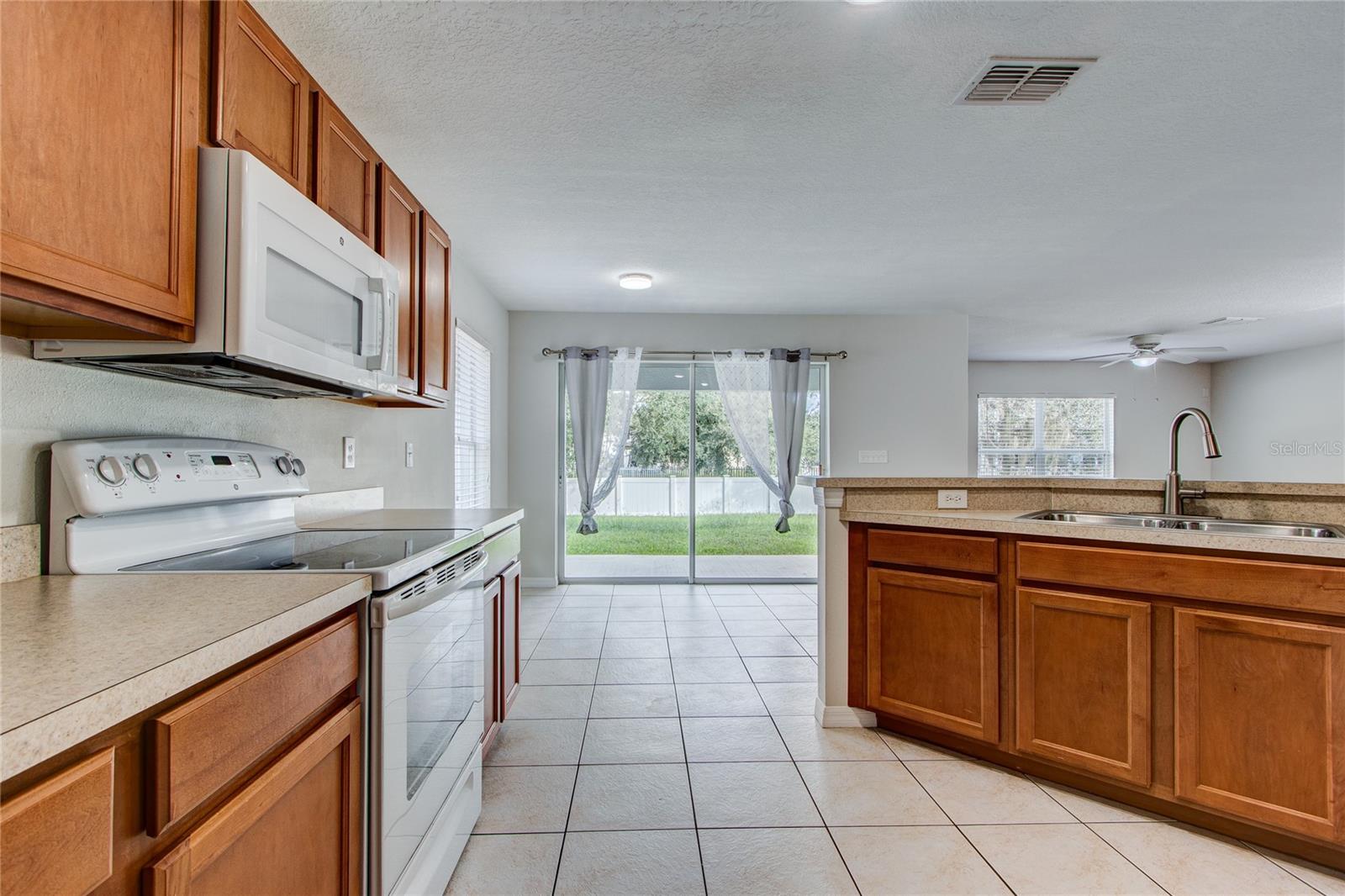 3323 WHITLEY BAY CT