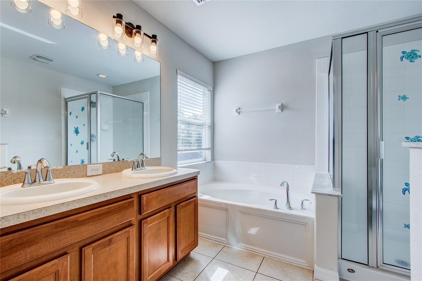 3323 WHITLEY BAY CT