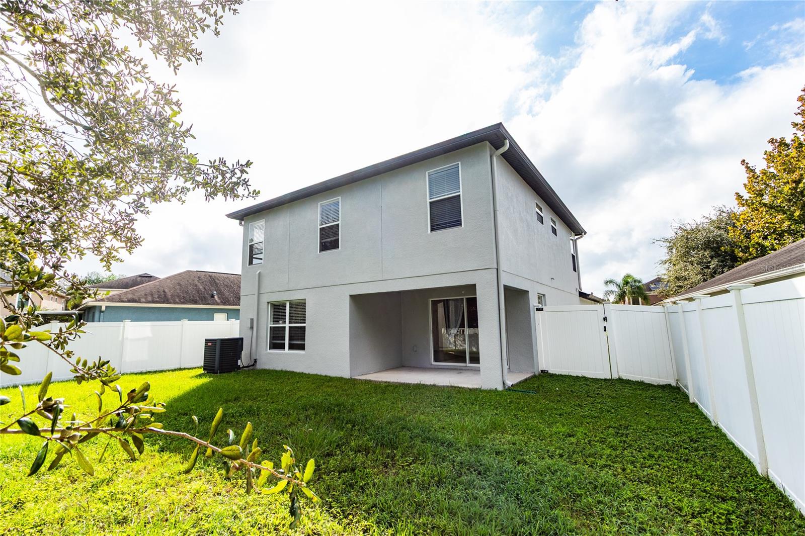 3323 WHITLEY BAY CT