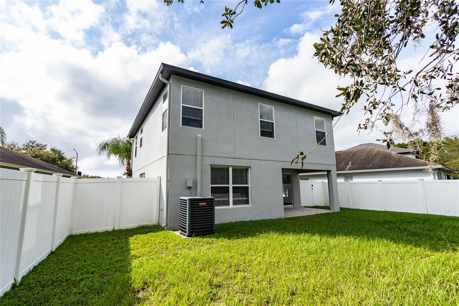 3323 WHITLEY BAY CT