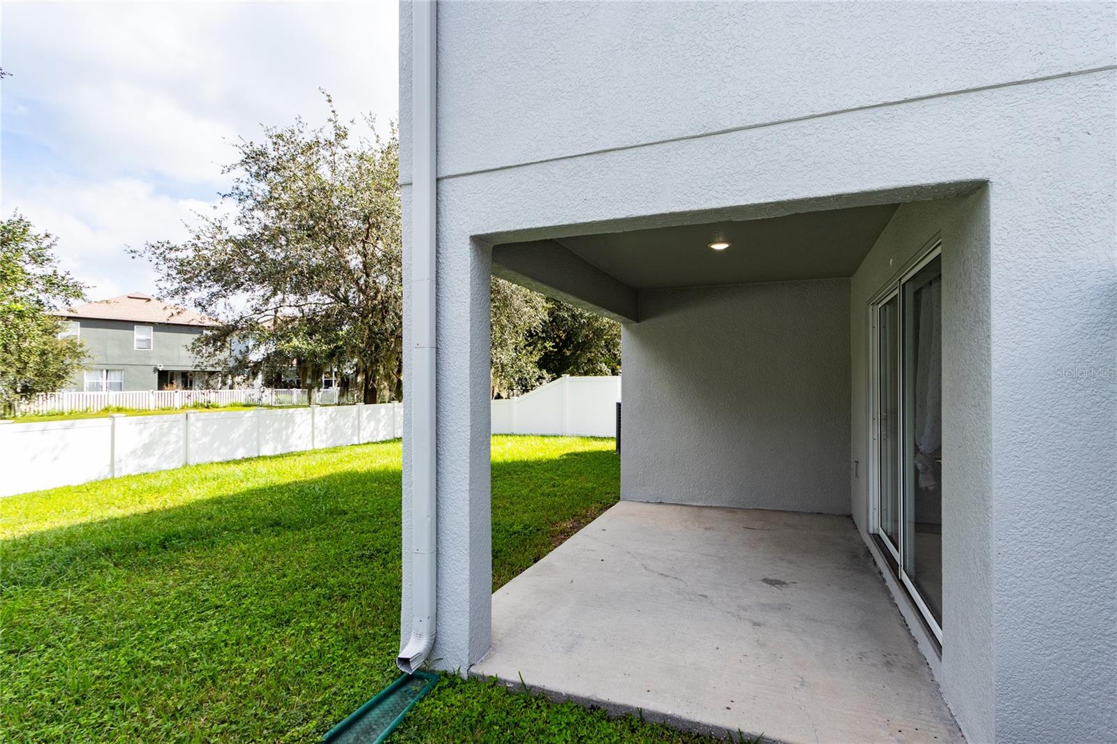 3323 WHITLEY BAY CT