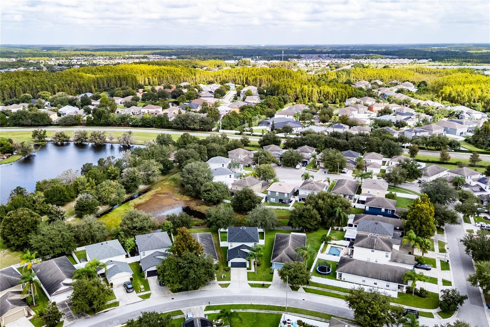 3323 WHITLEY BAY CT