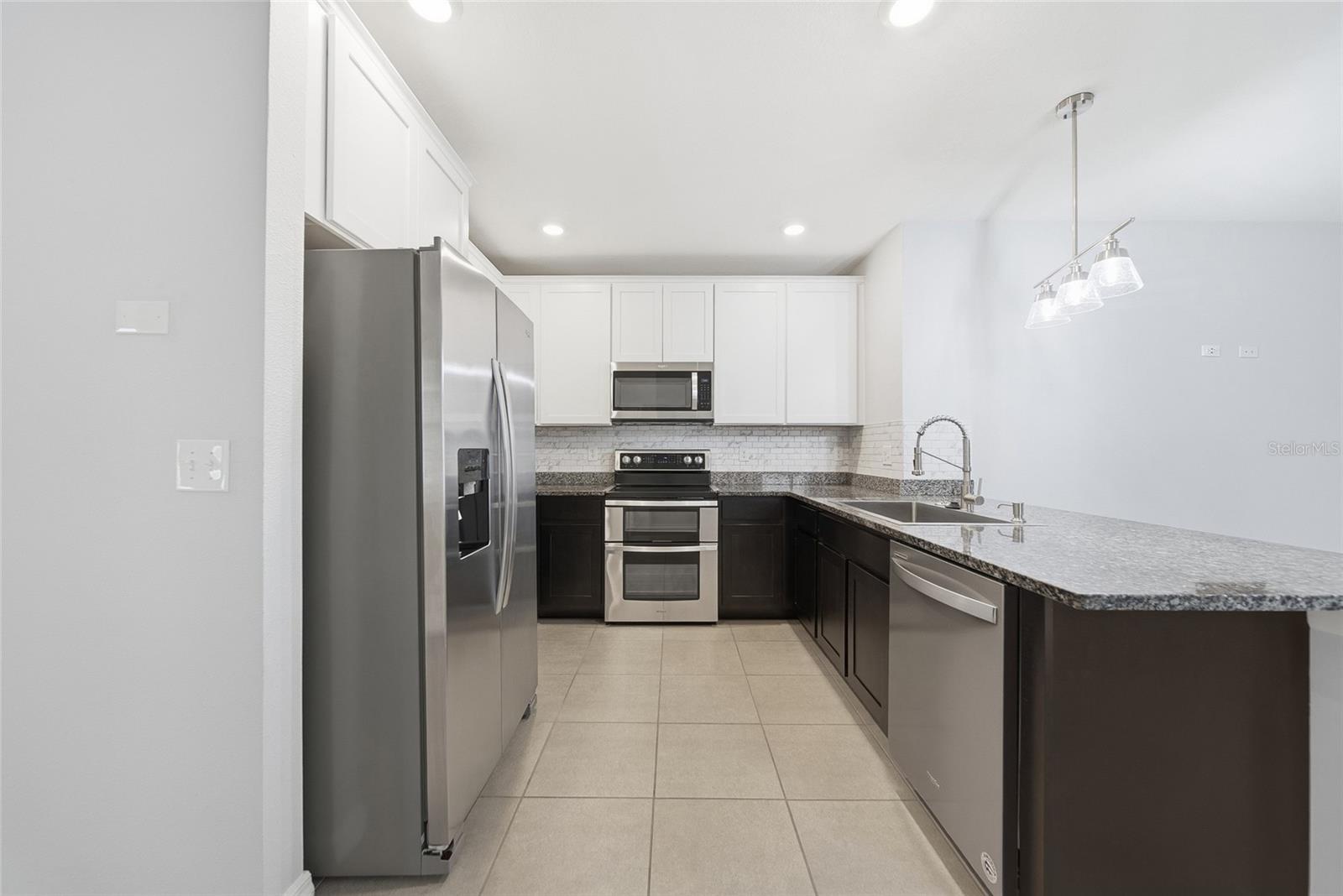 3102 SUNCOAST PLAINS DR