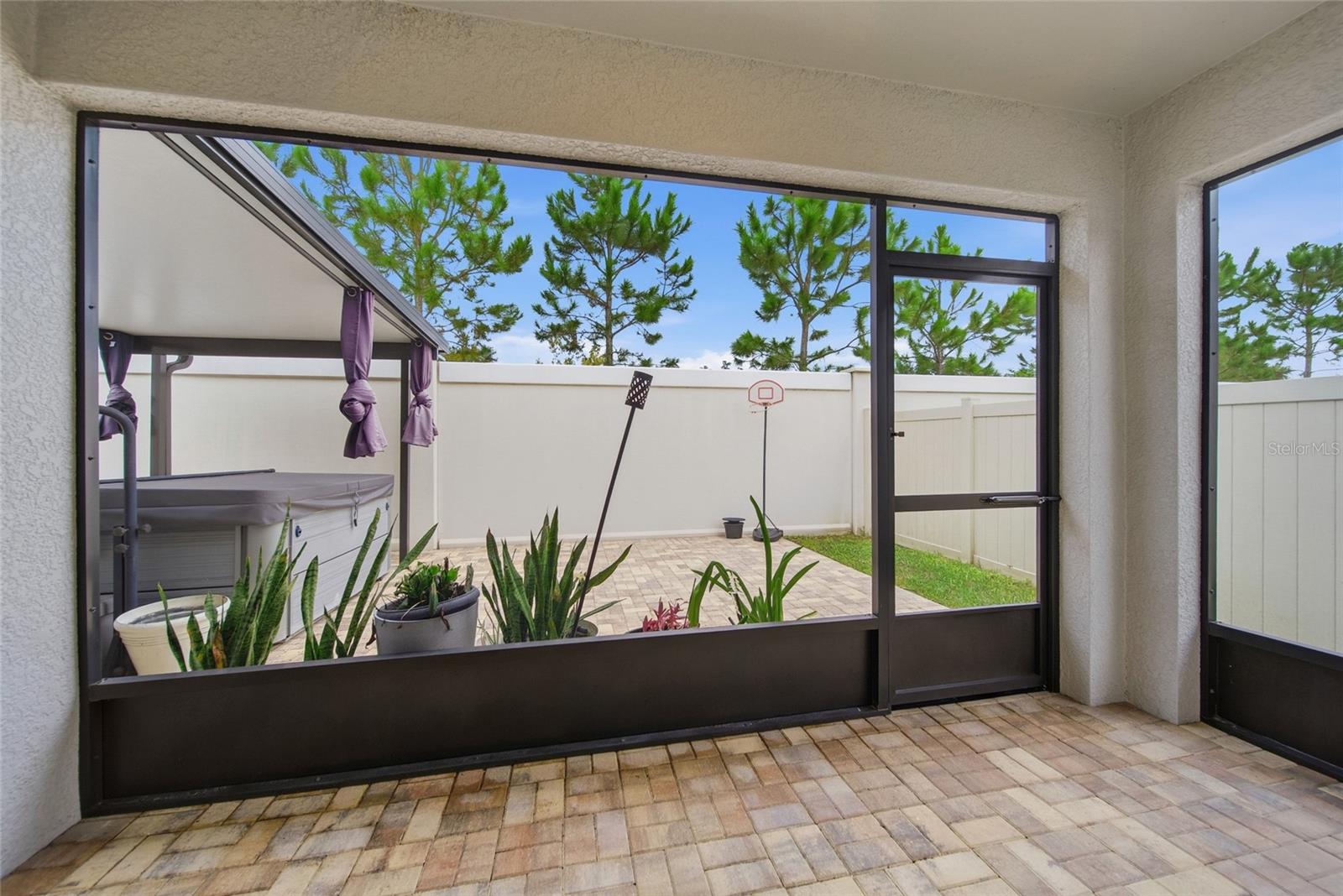 3102 SUNCOAST PLAINS DR