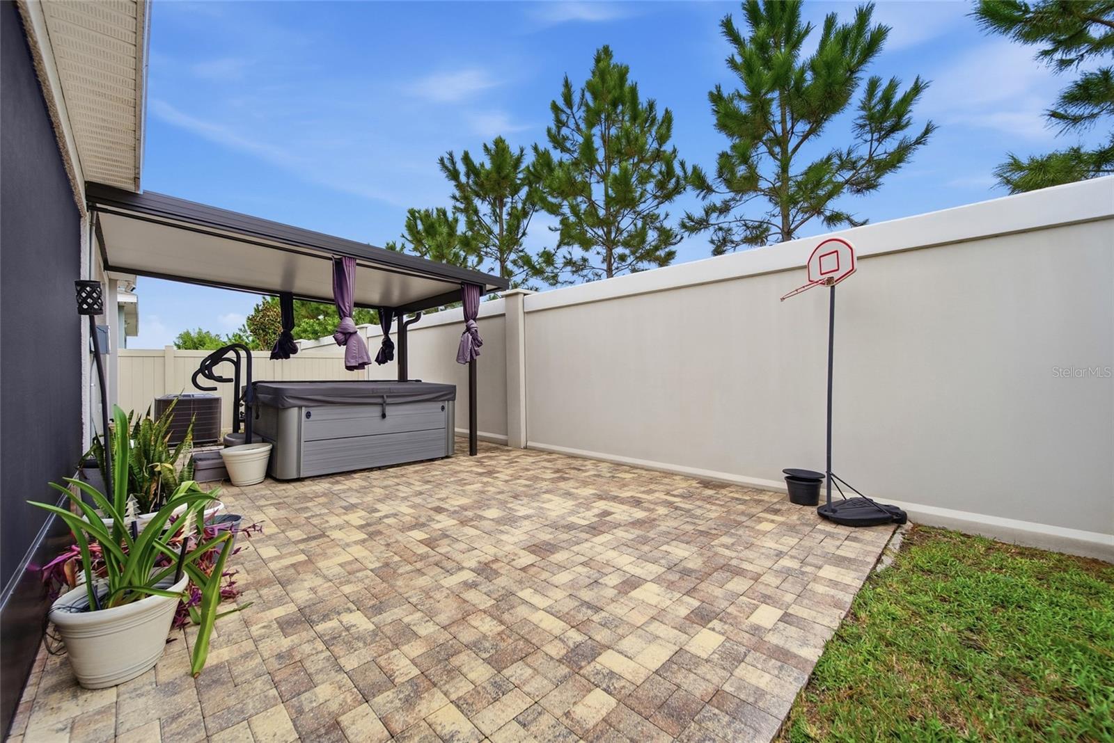3102 SUNCOAST PLAINS DR