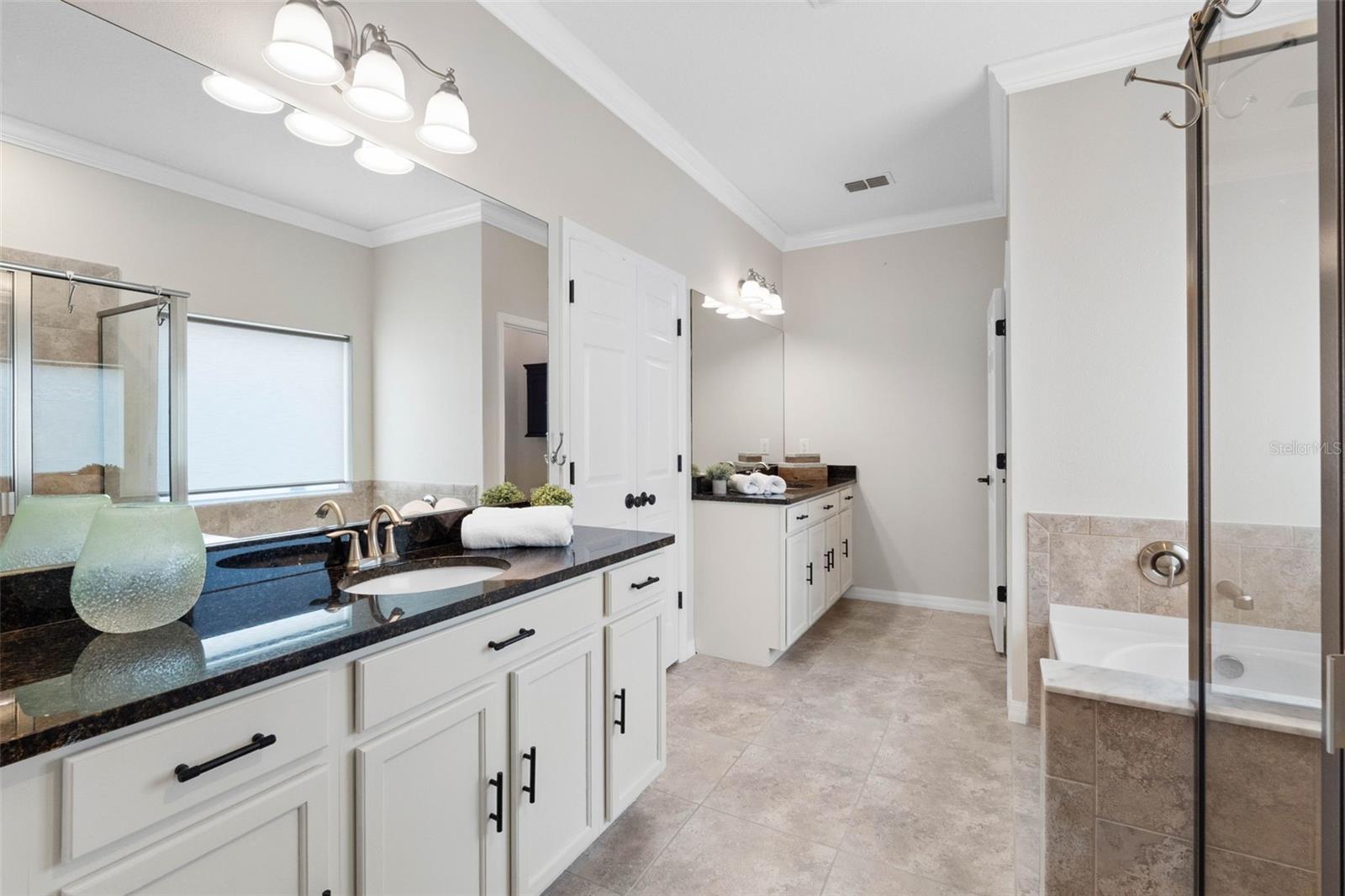 2232 PARROT FISH DR