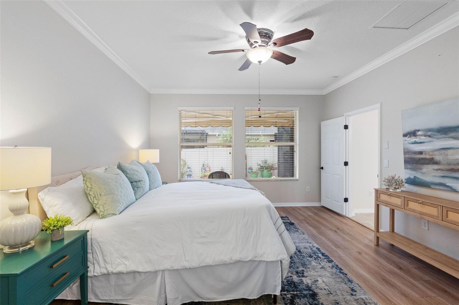 2232 PARROT FISH DR
