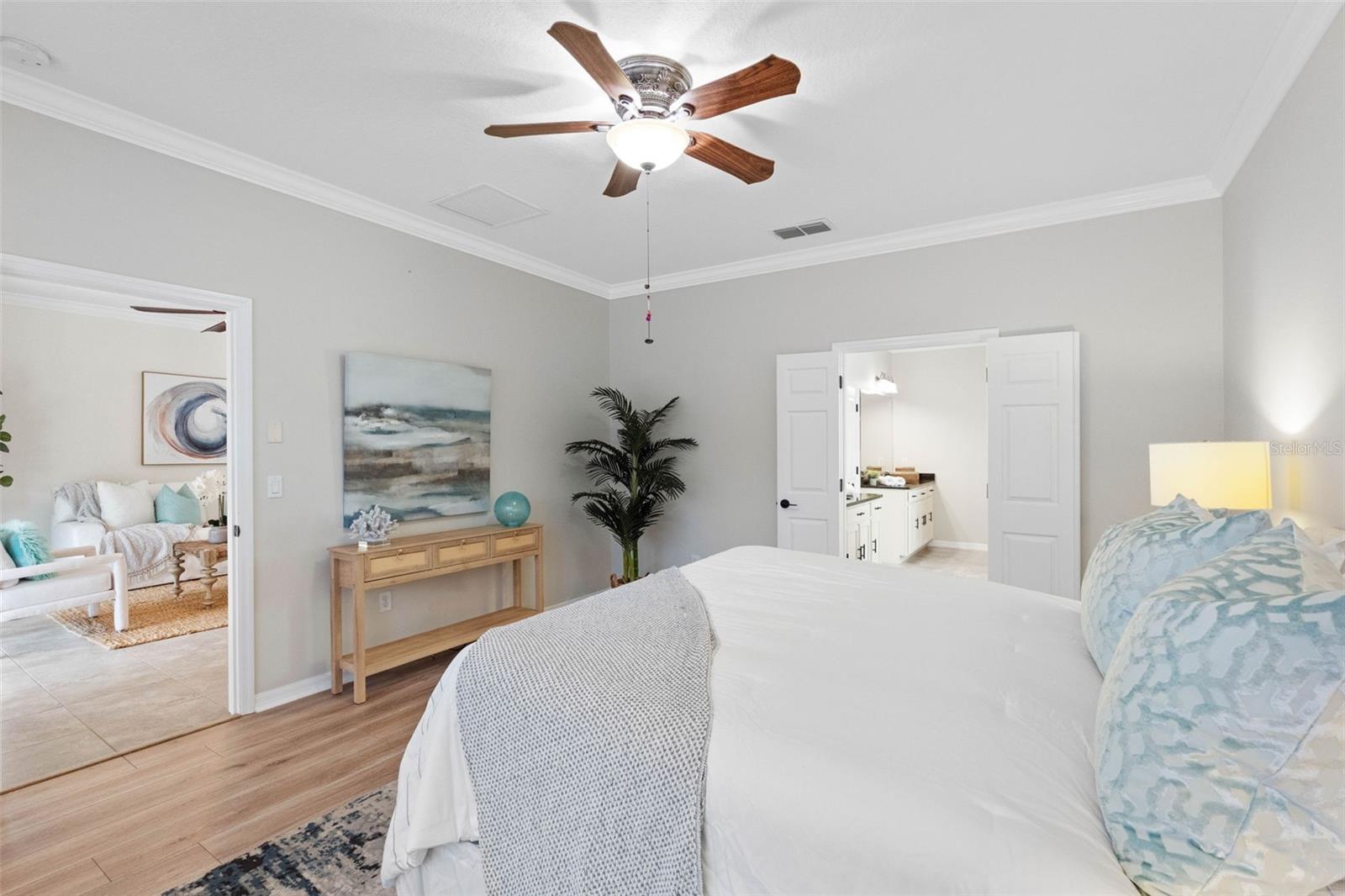 2232 PARROT FISH DR