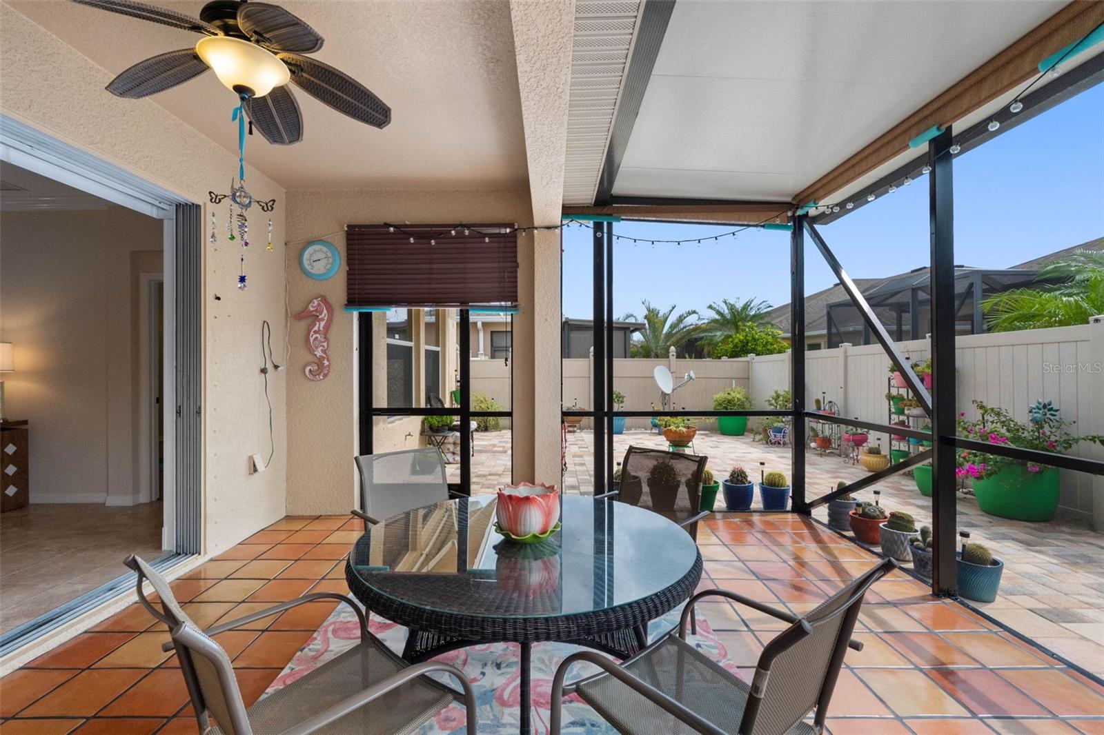 2232 PARROT FISH DR