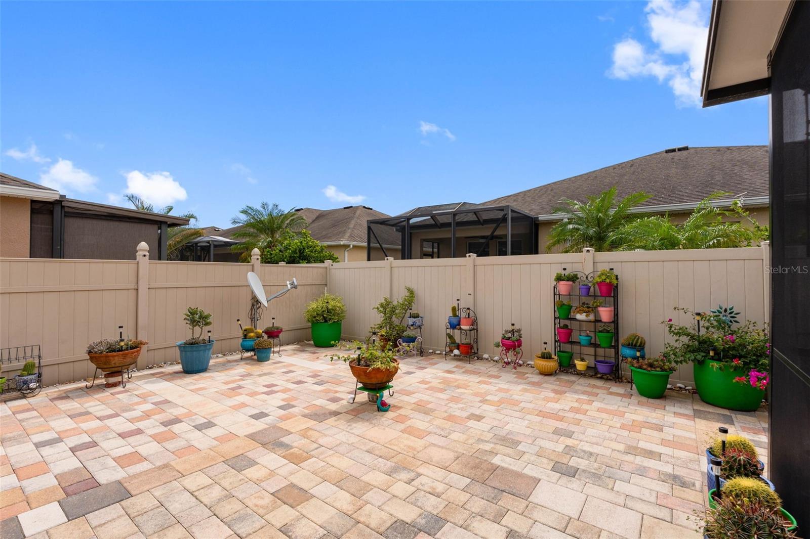 2232 PARROT FISH DR