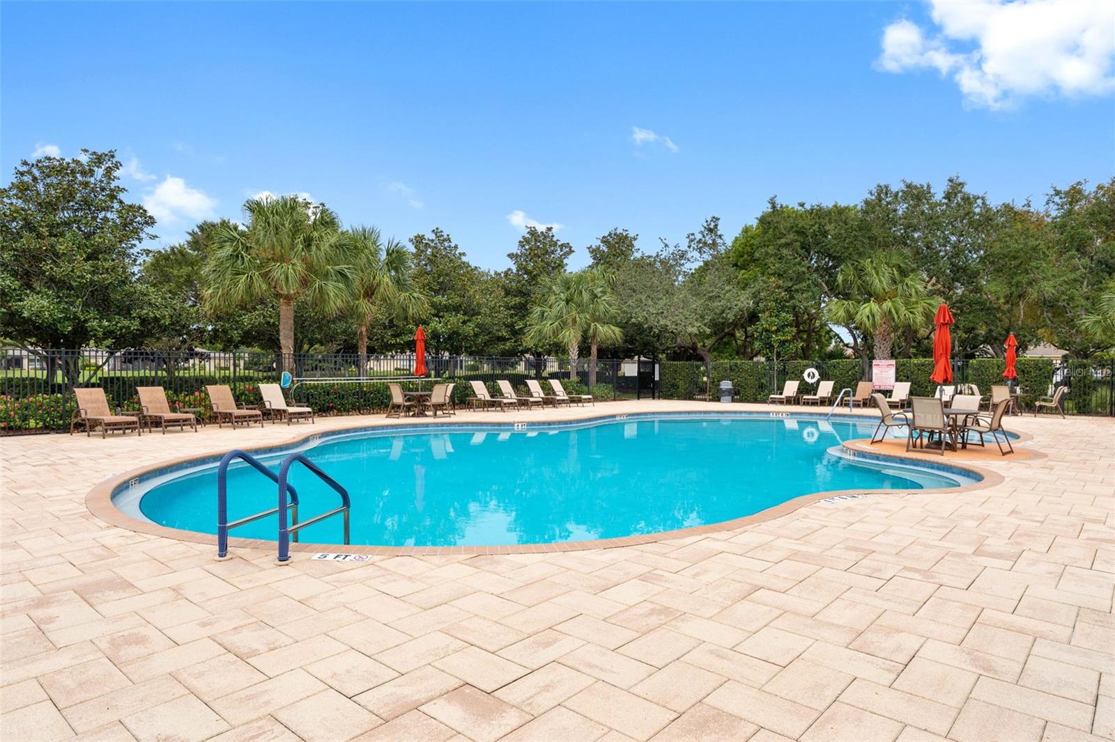 2232 PARROT FISH DR