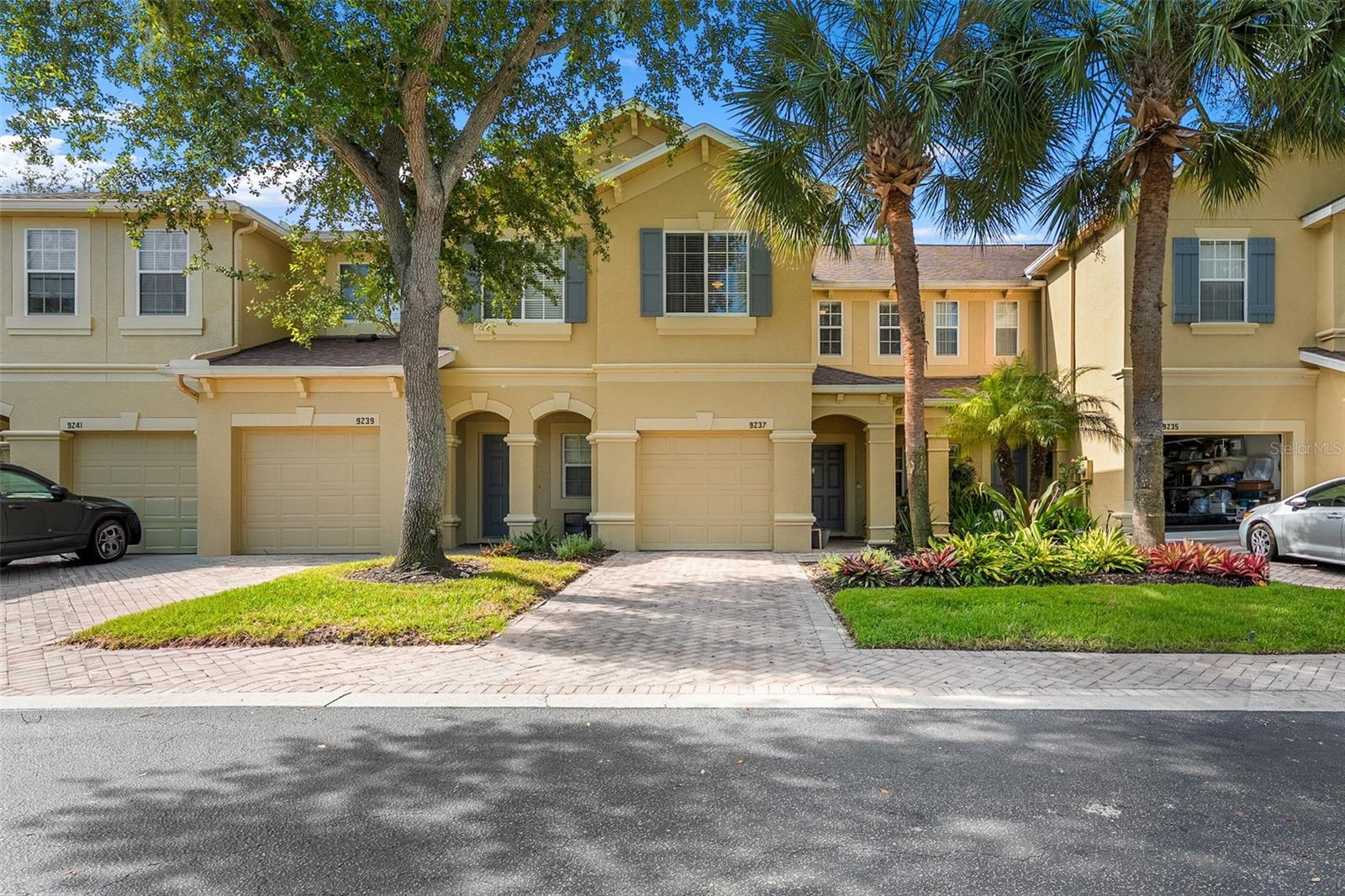 9237 River Rock Ln, Riverview
