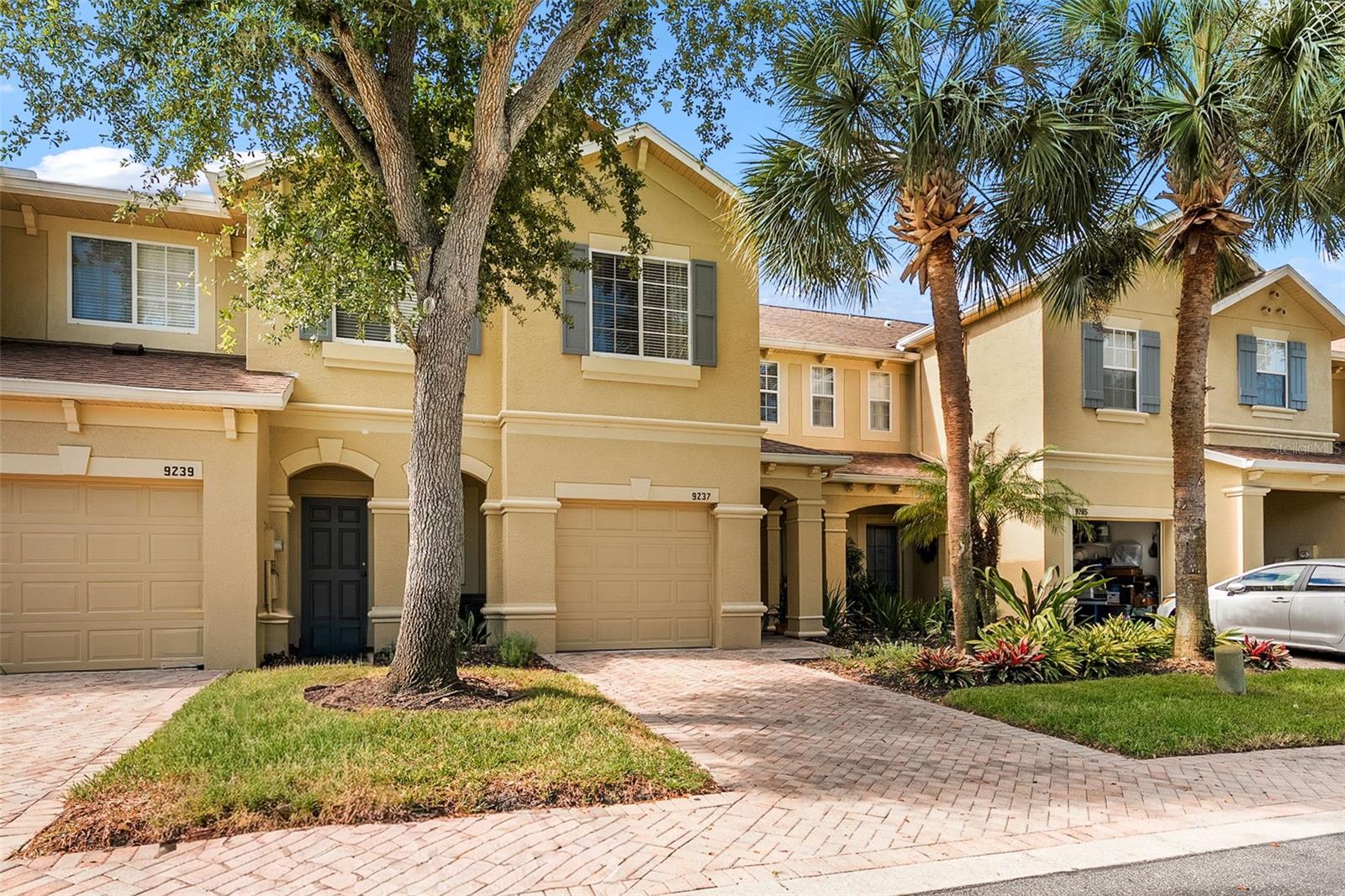 9237 RIVER ROCK LN